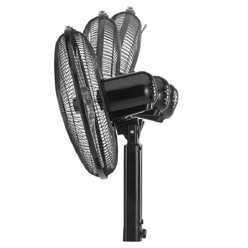 پنکه ایستاده بلک اند دکر مدل FS1620R-B5 محصولی حرفه‌ای و کارآمد برای خنک‌سازی فضای داخلی منزل یا محل کار است. این پنکه با طراحی زیبا و عملکرد قدرتمند، هوایی تازه و خنک را به صورت یکنواخت در محیط پخش می‌کند. موتور قدرتمند این مدل، عملکرد کم‌صدا و مصرف بهینه انرژی را به همراه دارد. پنکه FS1620R-B5 دارای چند سرعت قابل تنظیم بوده که به کاربر امکان می‌دهد شدت جریان هوا را با توجه به نیاز خود تنظیم کند. همچنین قابلیت تنظیم ارتفاع و چرخش افقی 90 درجه، پوشش گسترده‌تری از فضا را فراهم می‌آورد. پایه مقاوم و طراحی جمع‌وجور دستگاه باعث شده تا استفاده و جابجایی آن بسیار ساده باشد. این پنکه دارای صفحه کنترل دیجیتال و کنترل از راه دور است که کاربری آسان و راحت را تضمین می‌کند. قابلیت تایمر خاموشی نیز به صرفه‌جویی در مصرف انرژی کمک می‌کند. معرفی برند بلک اند دکر بلک اند دکر (Black+Decker) یکی از برندهای معتبر و باسابقه آمریکایی است که از سال ۱۹۱۰ فعالیت خود را آغاز کرده و به تولید ابزارهای برقی و لوازم خانگی با کیفیت بالا و طراحی نوآورانه شهرت دارد. این برند با تعهد به دوام، عملکرد عالی و خدمات پس از فروش قوی، به انتخابی مطمئن برای مصرف‌کنندگان در سراسر جهان تبدیل شده است. تمامی محصولات بلک اند دکر در فروشگاه اینترنتی پارس لوکس با ضمانت اصالت و سلامت فیزیکی کالا عرضه می‌شوند. این مدل نیز با ۱۸ ماه گارانتی آریا کیش و ارسال سریع در اختیار شما قرار می‌گیرد. در پارس لوکس همیشه سعی بر این بوده تا فاصله بین مصرف‌کننده و تولیدکننده به حداقل برسد. شما با اولین خرید از فروشگاه اینترنتی پارس لوکس، به‌صورت خودکار عضو باشگاه مشتریان شده و همراه با محصول خود کارت تخفیف ویژه‌ای دریافت می‌کنید که می‌توانید برای خریدهای بعدی یا هدیه به عزیزان‌تان استفاده کنید. با تشکر از اعتماد و حسن انتخاب شما به فروشگاه اینترنتی پارس لوکس